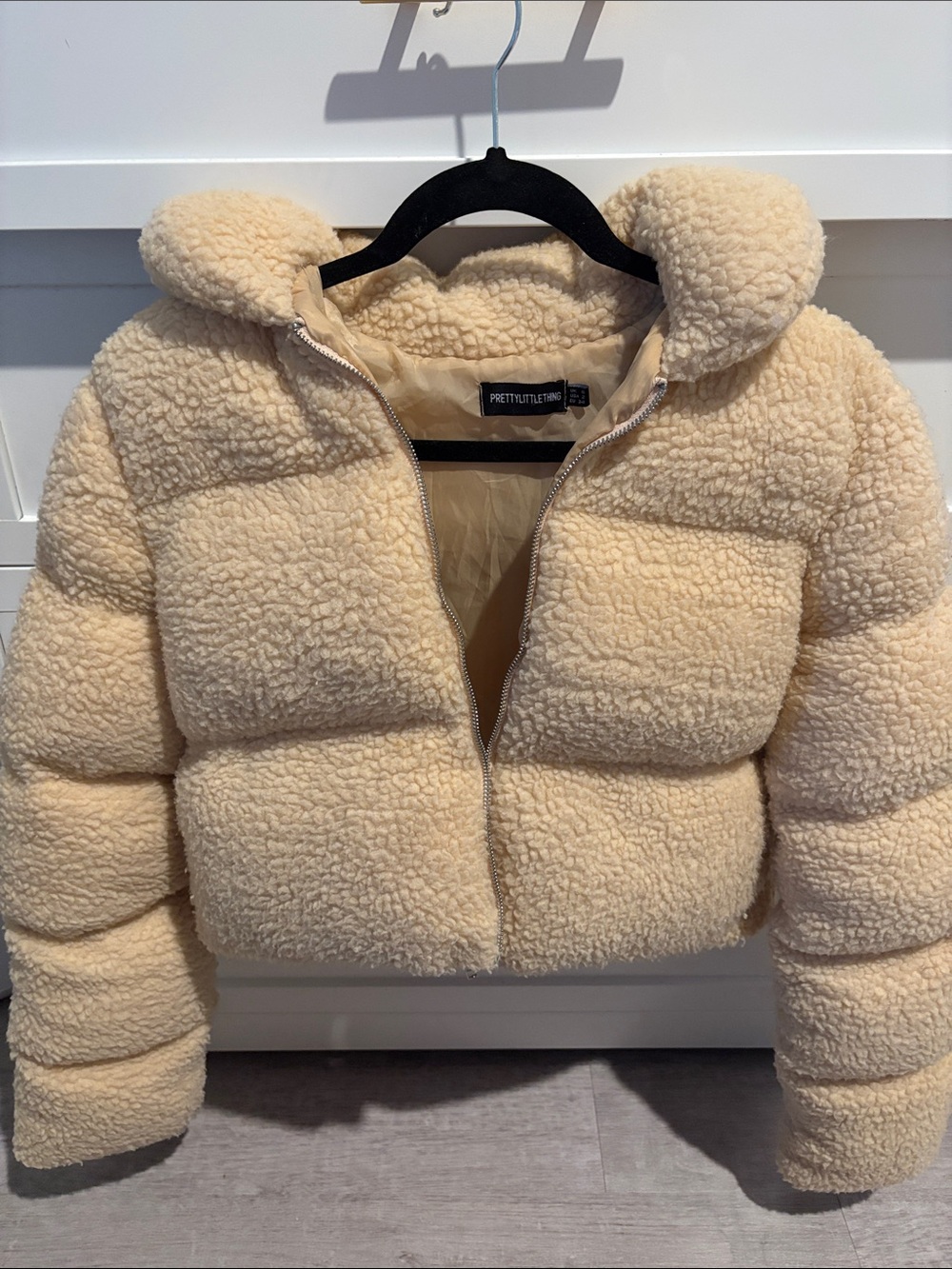 Women Jacket Subcategory Identification